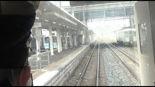 多数の線路が並ぶ八戸駅に到着する青い森鉄道上り701系の前面展望