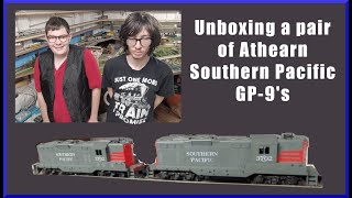 Unboxing Southern Pacific High Hoods GP9's Athearn Blue Box HO Scale Trains