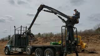 Lot #1464: 2007 Peterbilt 378 Log Truck