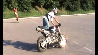 Stunt Bychawa ERNi  600rr .avi