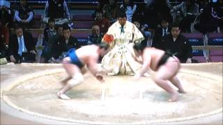 平成28年大相撲九州場所9日目十両　　阿夢露　小柳