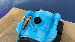 Robotic Pool Cleaner review. One not to buy. Robo tec. Best robot isn't this one. Swimming pool