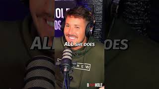 How OnlyFans Girls Make Millions With No Nudity!