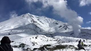 初冠雪の大雪山旭岳