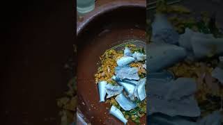 നല്ല പച്ച ചാള പിന്നൊന്നും നോക്കിയില്ല 😄#food #fish #shortsvideo