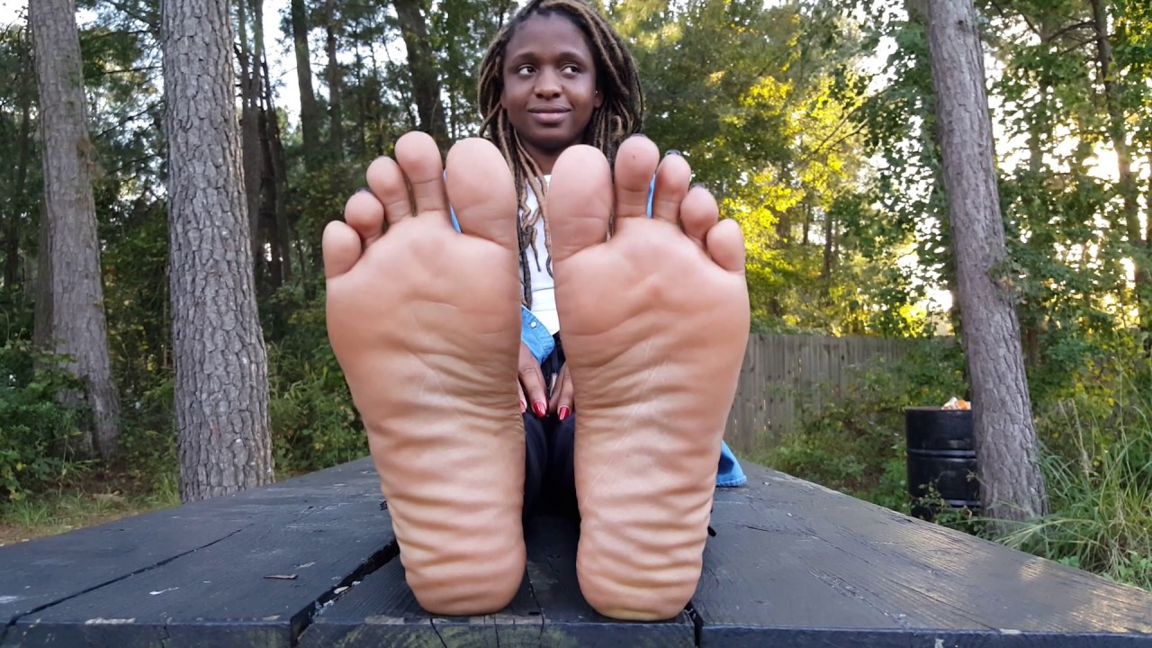 Ebony Feet Pov