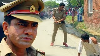 Uttar Kumar - पुलिस ने की पत्थरबाज’ की जमकर पिटाई, विडियो हुआ वायरल