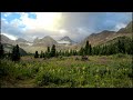 在露營地周圍看日出時刻mount. assiniboine的光影變化 wildflower meadow at sunrise