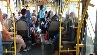 pulang kerja naik busway