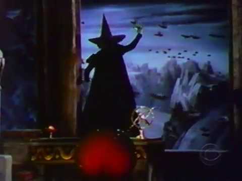The Wicked Witch of the West sends flying monkeys to capture Dorothy