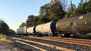 CSX 3254 ET44AH Leads CSX M422 through Piscataway,Nj with a friendly crew