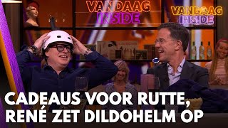 Mark Rutte ontvangt Vandaag Inside-cadeaus, René zet dildohelm op | VANDAAG INSIDE