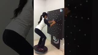 Isabelle Tremblay Training at Neurocircuit   Dynavision D2 1