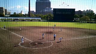 第１４５回九州地区高等学校野球大会、鹿児島県予選、準々決勝、鹿児島実業ー大島、３回表の大島の攻撃と鹿児島実業の守備。