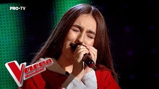 Lavinia Rusu - Wrecking Ball | Blind Auditions | The Voice of Romania 2018