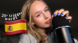 ASMR en español | 20+ trigger words, close whispers, hand movements