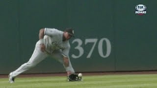 CWS@CLE: Catch overturned in 7th inning