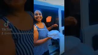 ඈත රටින් ආව order එකක් ළමා...යි ☺️☺️ #food #foodie #minivlog #vlog #cooking #foodlover