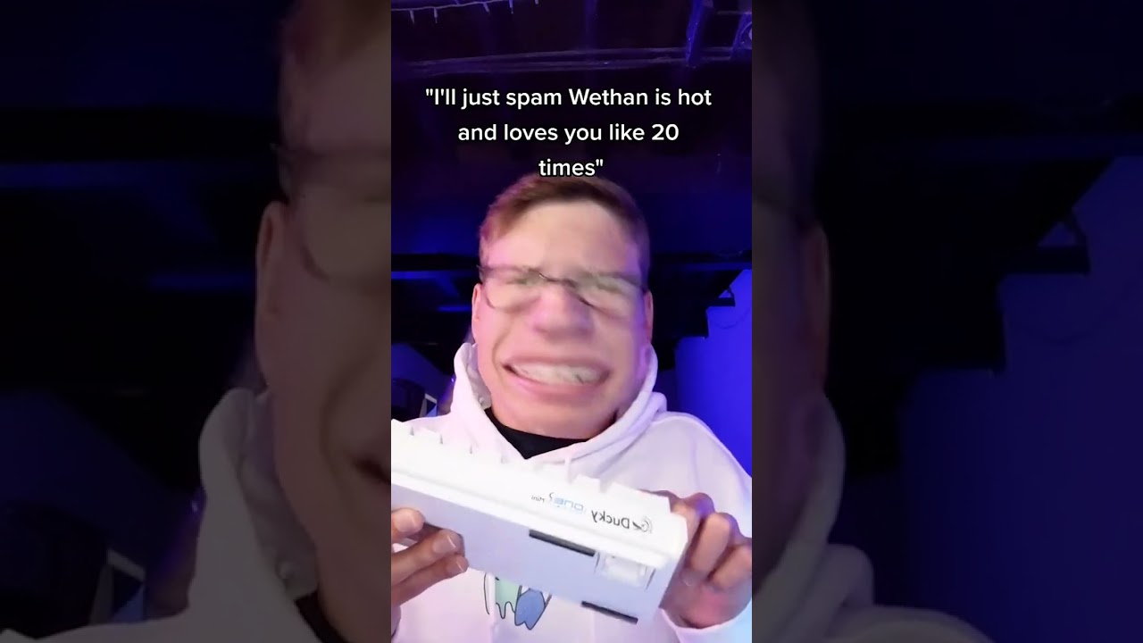 This happens to often 😂😂 #gaming #streamer #fyp #funny #viral