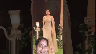 janhvi Kapoor koi aisa vaisa kapda to pahnegi nahin Anant #Ambani #ki #shaadi #mein#