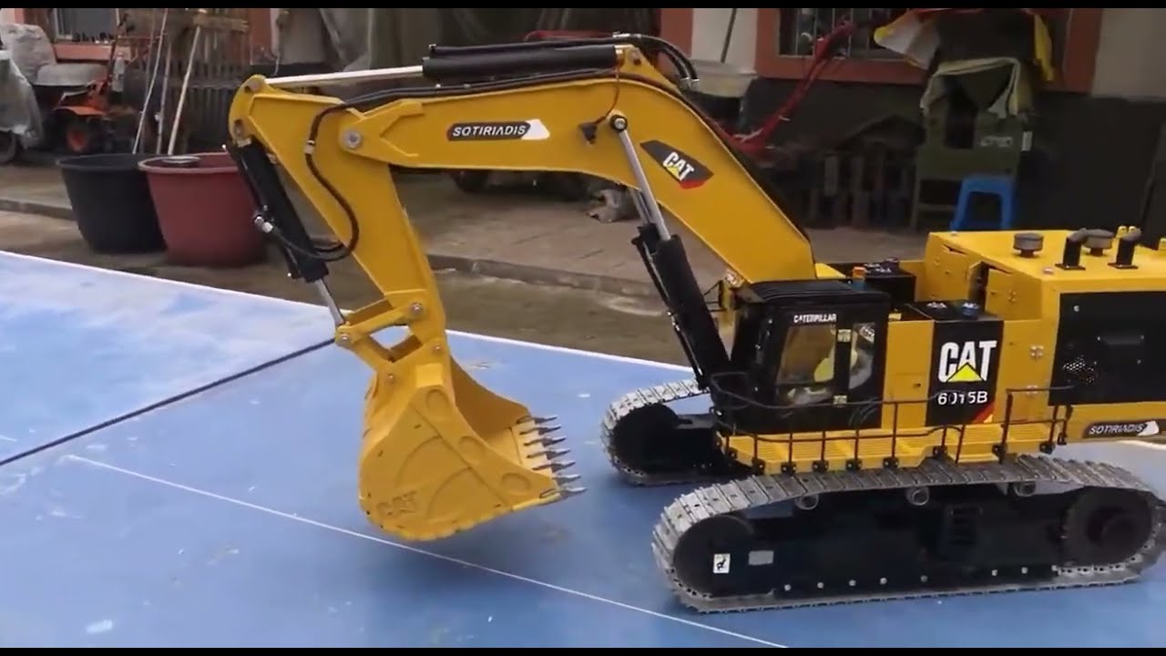 RC CAT 6015B Hydraulic Excavator - YouTube