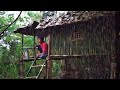 SOLO CAMPING HUJAN BADAI SEMALAMAN-MEMBUAT SHELTER DARI BAMBU DI ATAS BUKIT TENGAH HUTAN