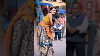 Main Pahadan 🙈🥰||Pahadi dance in public place|| @priyankabisht630  #shortvideo #shorts