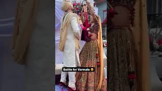 Bride-Groom Jaimala masti scene ||  Indian Wedding Varmala Scene