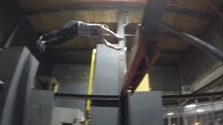 Dive Kong Gainer Beam : Monkey Vault Toronto : Devin Stavert