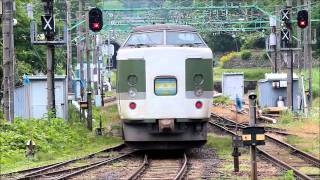 妙高４号長野行　二本木駅到着＆発車