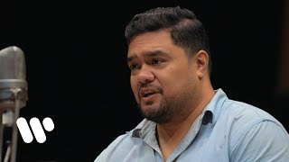 Pene Pati sings \