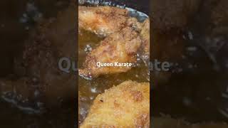 Queen Karate- FRIED CHICKEN PARTY WINGS WITH CORNMEAL BATTER‼️🤤🤣😉#shorts #foodie