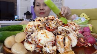 ตำหมึกกระดอง แซ่บๆ ตัวกำลังดี กินได้ทั่วตัว😋🌶️ |wernwoei