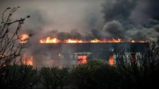 Μαίνεται η φωτιά στην Μαγνησία