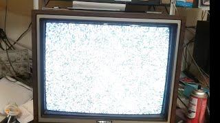 Service attempt of a 1987 Toshiba Blackstripe tv model cx-2036. vertical failure. P2/3