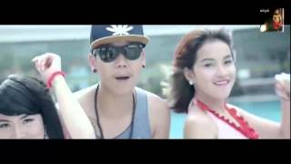 [Official MV]នារីសក់ខ្លី -Nea Ry Sork Kley Bross La USA