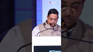 Shri Pralhad Joshi address the audience at ETEnergy Leadership Summit and Awards