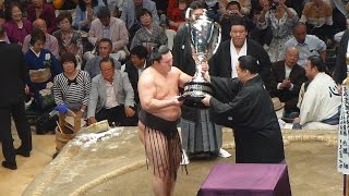 千代の富士に並ぶ！横綱白鵬（Hakuho）31回目の優勝表彰式（2014年9月28日 9月場所千秋楽 Aki Basho 2014 Final day）