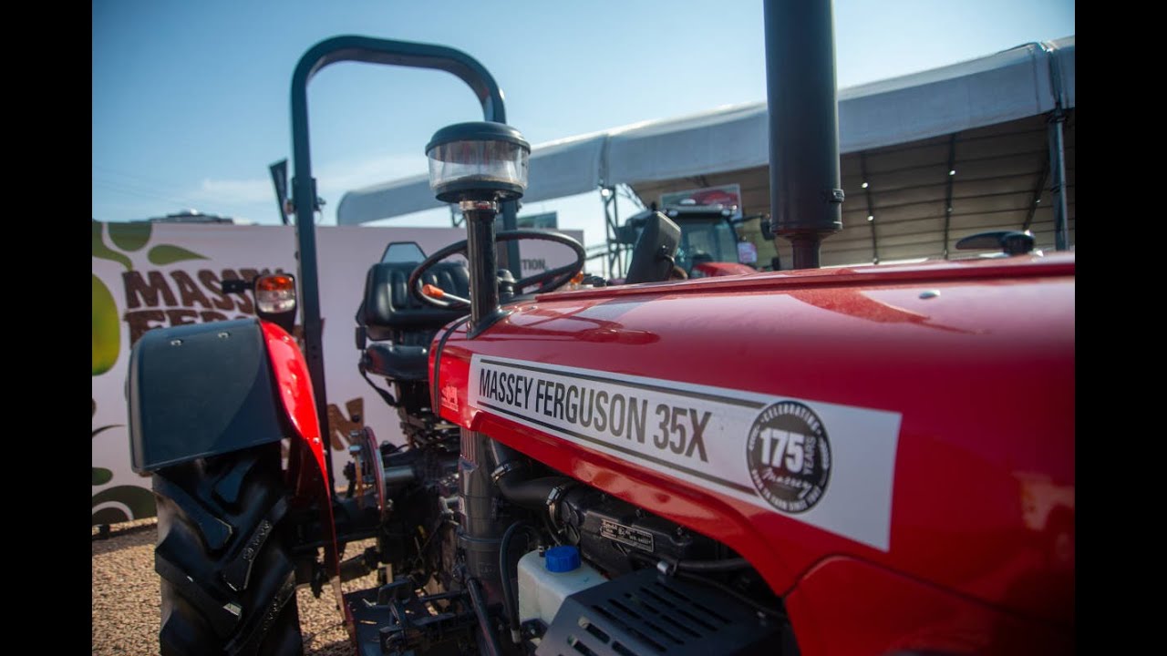 A Massey Ferguson Lança Edição Especial Do Trator MF 35x. - YouTube