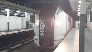 JR東日本E259系NE012編成特急成田エクスプレス成田空港行き西大井駅通過(2023/4/16)