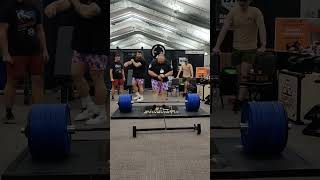 Chris from belt-fed strength attempts a 700lb deadlift