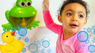 Bath Song | Leah Pretend Play Nursery Rhymes & Kids Songs
