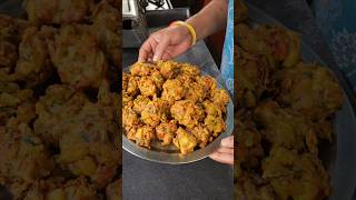 Winter Special Pakodi #viralvideo #pakoda #veg #food #foodie #shortvideo #spicy #cookingvlog