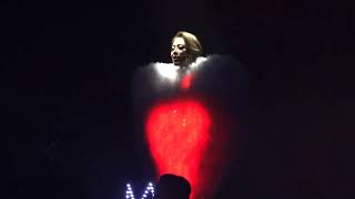 容祖兒 Joey Yung - 空港【Joey Yung The Tour - Love In Niagara Falls 容祖兒巡迴演唱會•尼加拉瀑布站】2022.11.20