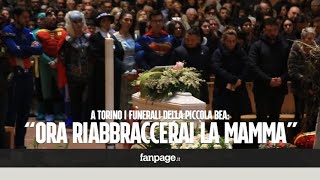 Rose bianche e supereroi al funerale della piccola Bea: "Ora è vicina a mamma Stefania”