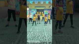This roll viral video dance kids dance class like you dance performance