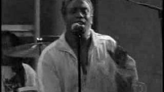 Living Colour - Love Rears it's Ugly Head [Live @ Jô Soares]