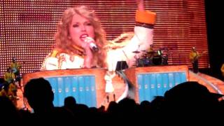 Taylor Swift Fearless Tour 2010: You belong with me