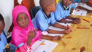 Ona Mwanafunzi Wa Kimarekani akifundisha kwa Kiswahili //See a U.S.A student teaches in Swahili @SCC