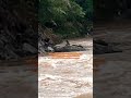 ngeri‼️saat arus sungai semakin deras rekam angler di spot itu lgi mancing membelakangi arus sungai